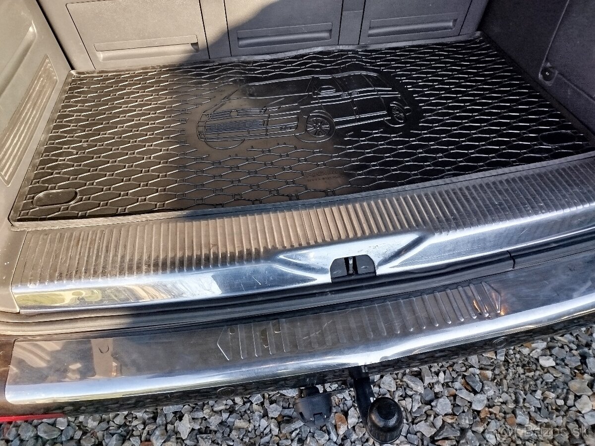 Volkswagen Multivan T5 - 17