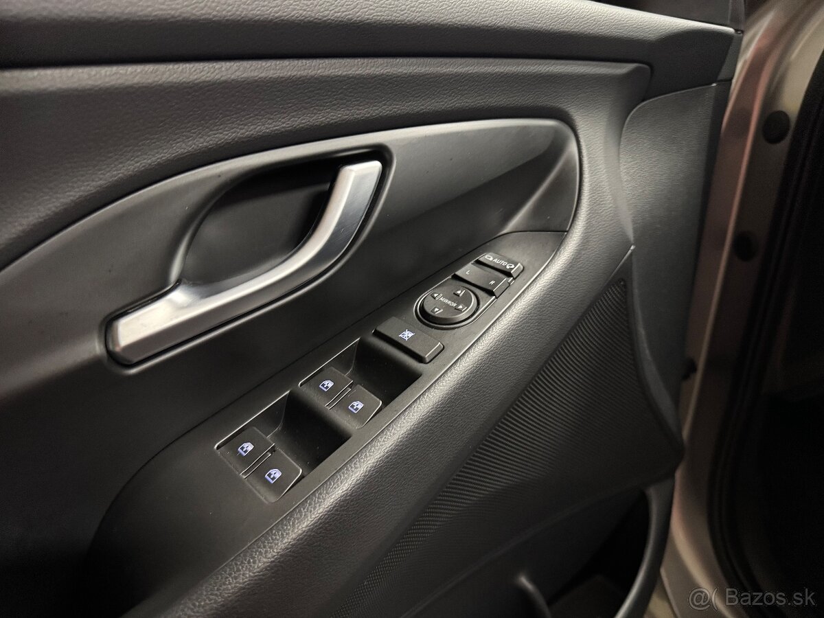 Hyundai i30 CW 1.5 T-GDi mHEV,,2022,40000km,LED,1.majiteľ - 17