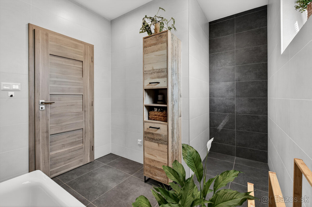 3 izbový byt v obľúbenom projekte Lastovičky Nová Dedinka, n - 17