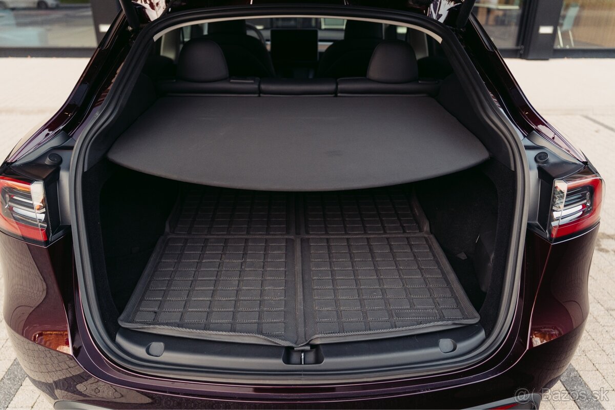 Tesla Model Y Performance 2023 - Predĺžená záruka - 17