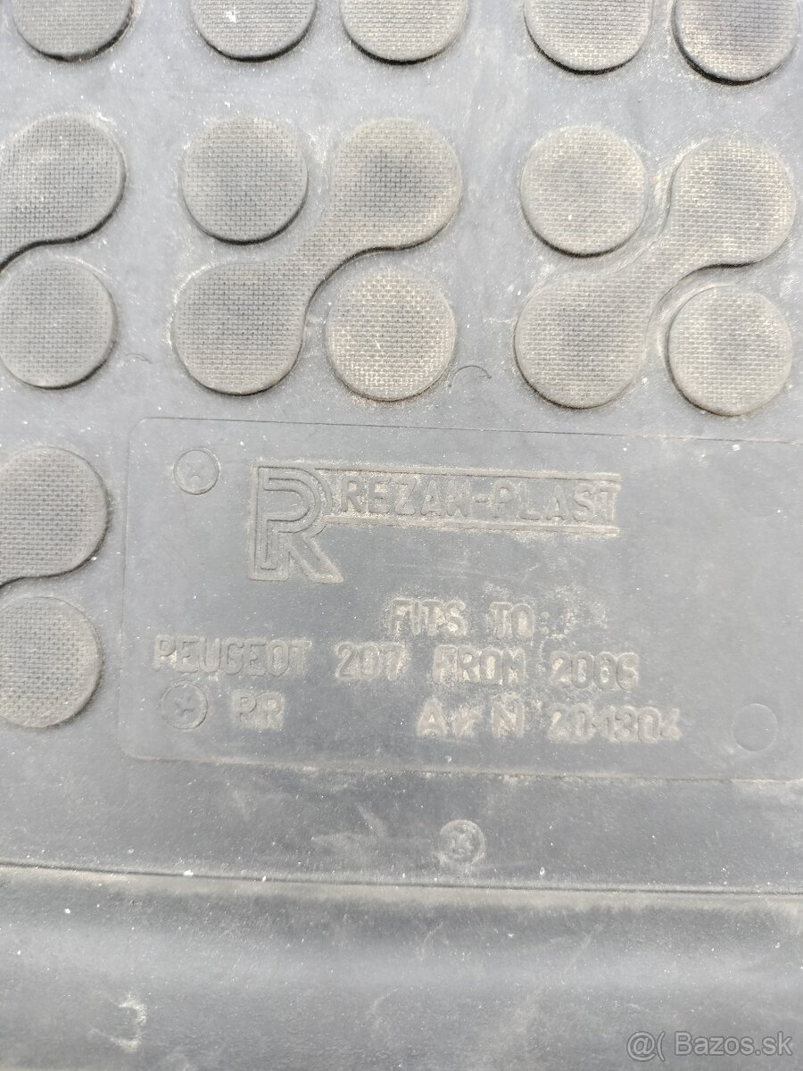 Diely na Peugeot 207 - 17