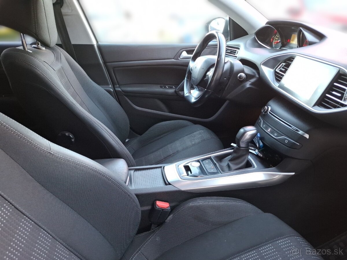 Peugeot 308 SW 1.6 BlueHDi Allure AUTOMAT - 17