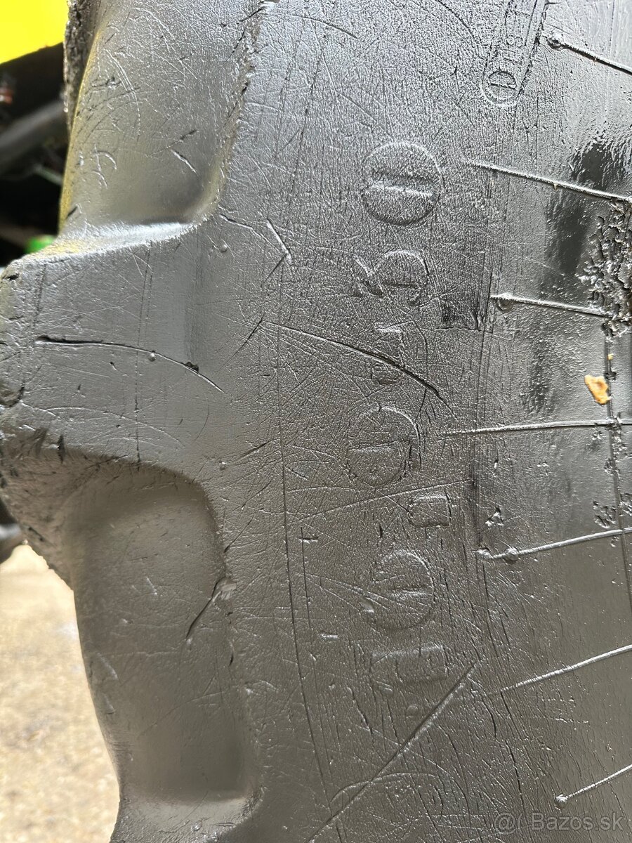 LKT 81 TURBO 4x4 1992 VIN 192 - 17