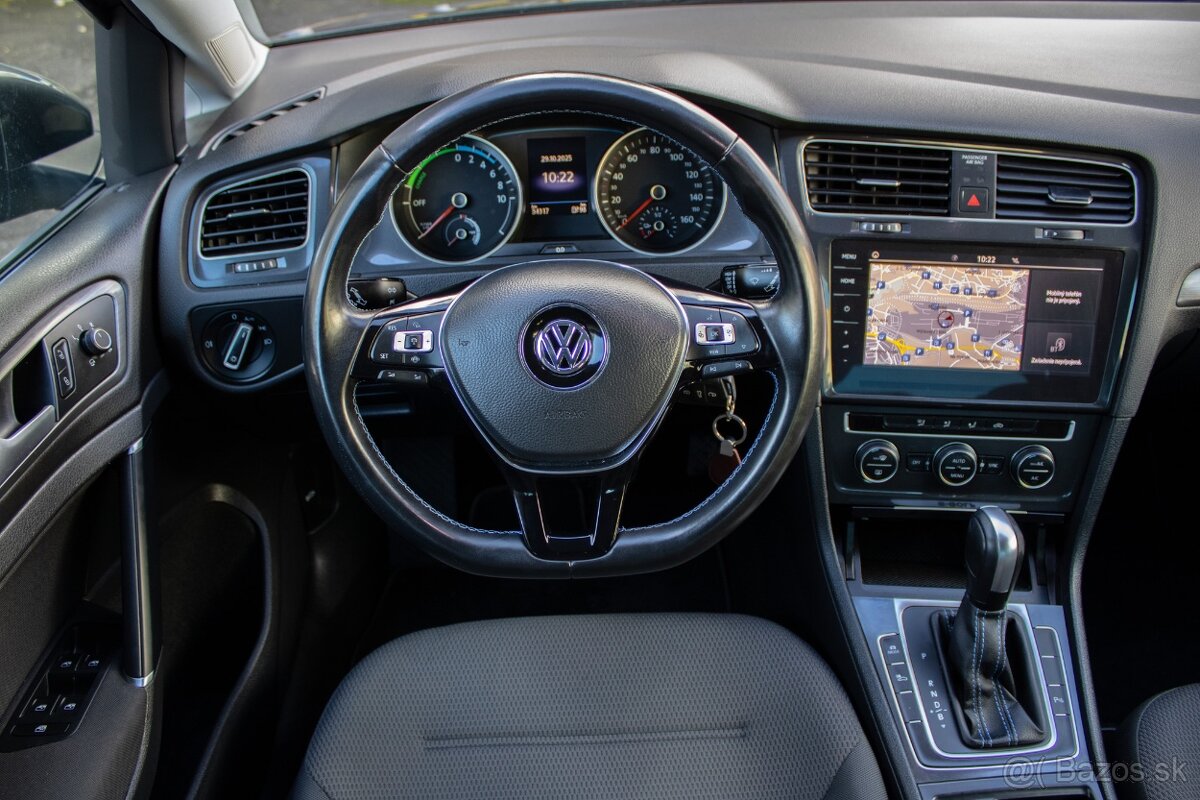 Volkswagen Golf e - 17