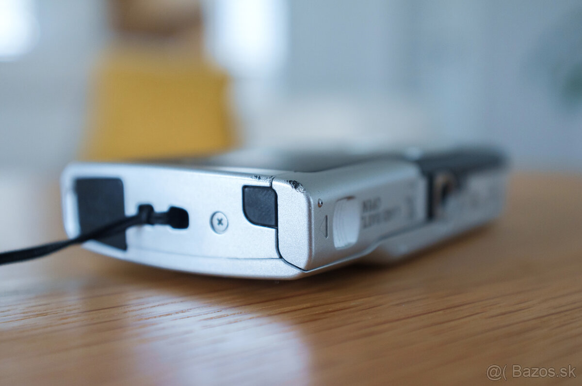 Canon PowerShot A2500 - 17