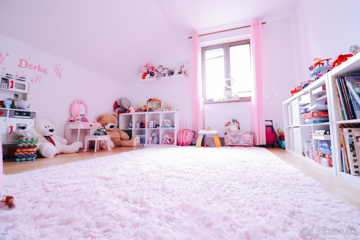 Komfortný dvojpodlažný rodinný dom - 17