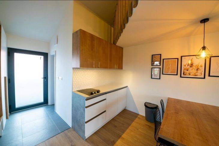 CHORVÁTSKO - Dom so štyrmi apartmánmi 100 m od mora - VRSI, - 17