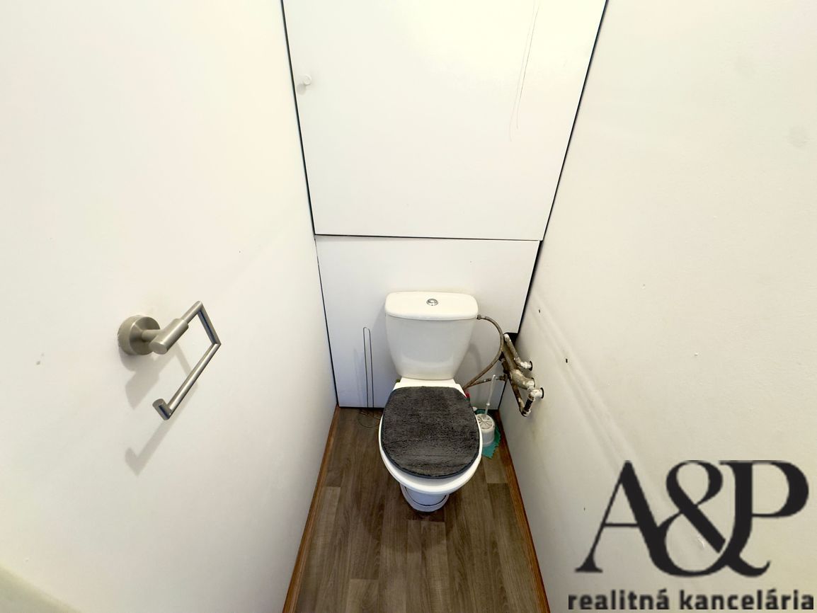 ZNÍŽENÁ CENA/3 IZB. BYT S DVOMI BALKÓNMI V ŠIRŠOM CENTRE, 64 - 17