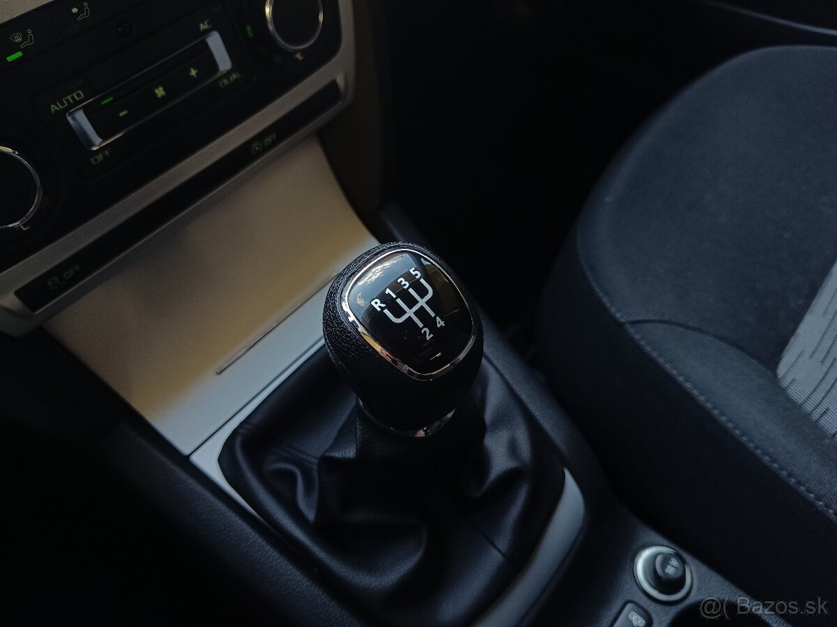 ✳️Škoda Octavia Combi 1.6 TDI CR DPF Ambiente 219000 KM✳️ - 17