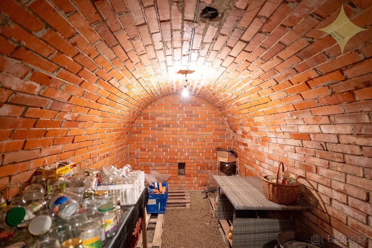 PREDAJ – 4-izbový rodinný dom s veľkým pozemkom v obci Cabaj - 17