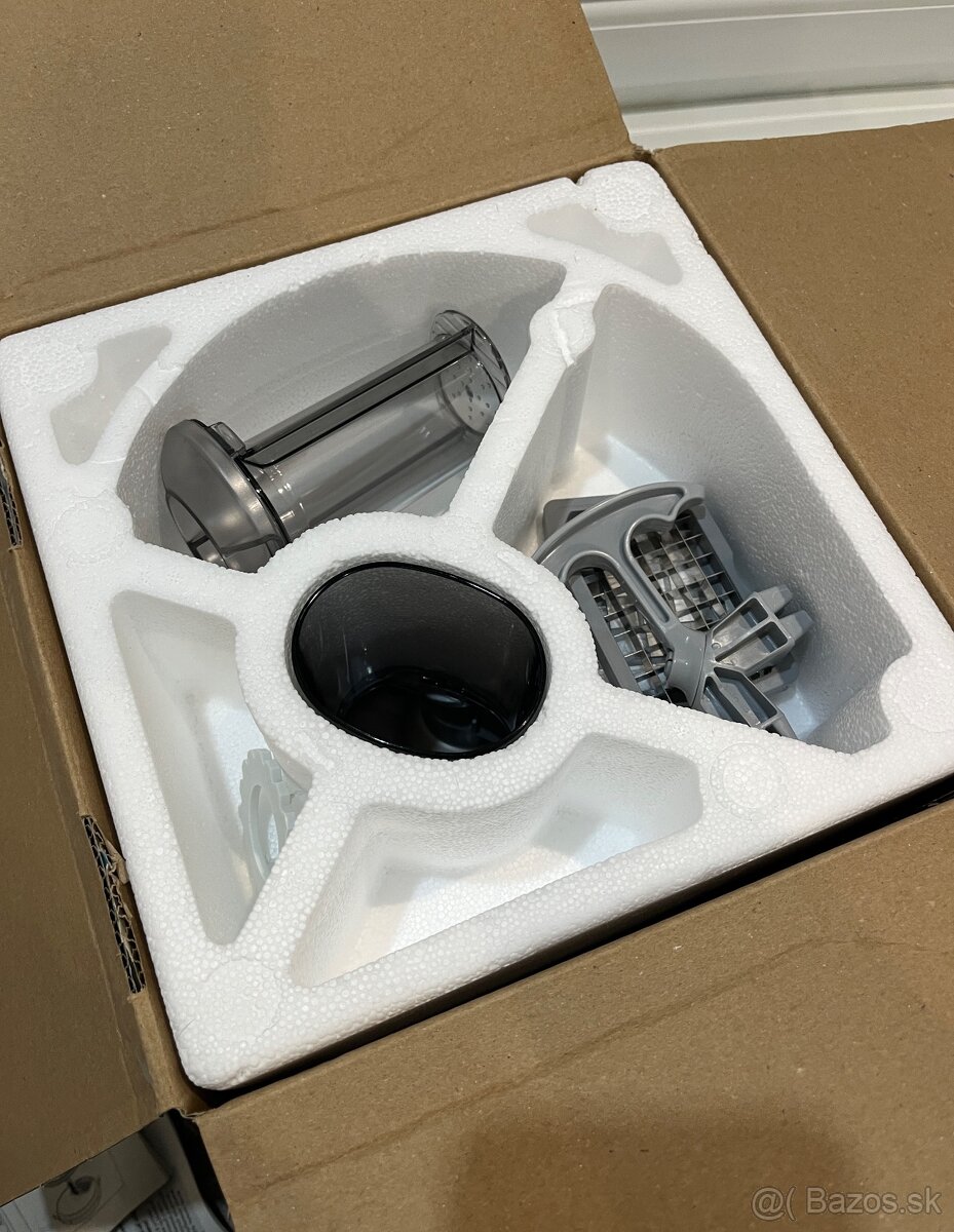 Nadstavec na krájanie kociek Bosch MUZ5CC2 na mum 2 a 5 - 17