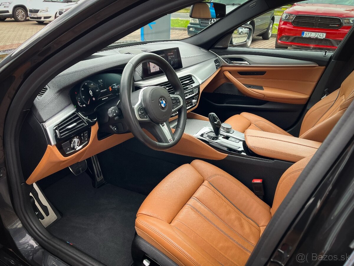 BMW M550i xDrive M-Paket 2019 - 17
