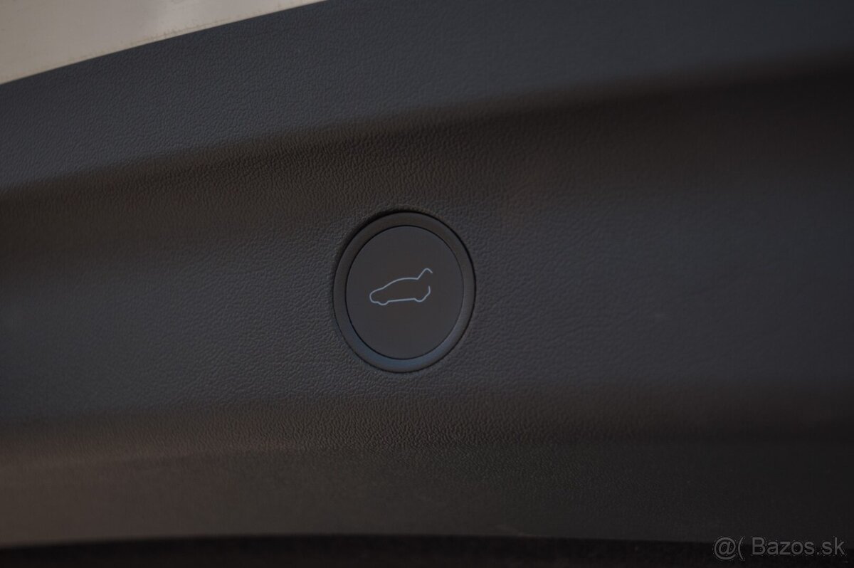 Tesla Model Y Long Range Dual Motor AWD 4x4 - 17