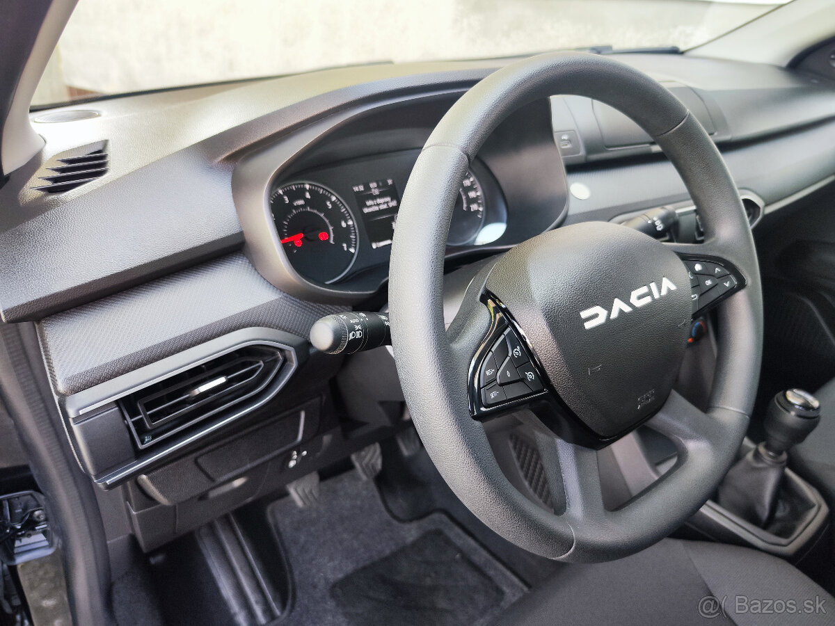 Dacia Sandero 1.0 - 17