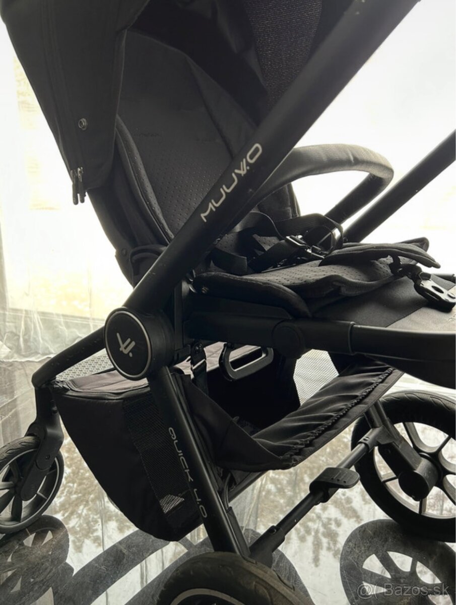 celý set kočiar MUUVO quick 4.0 čiernobiela kombinácia - 17