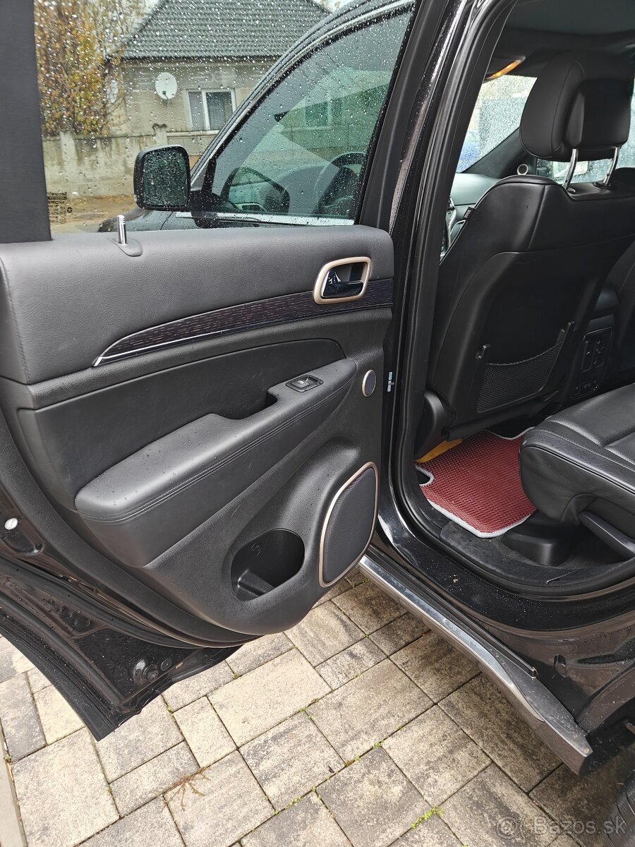 Jeep Grand Cherokee - 17