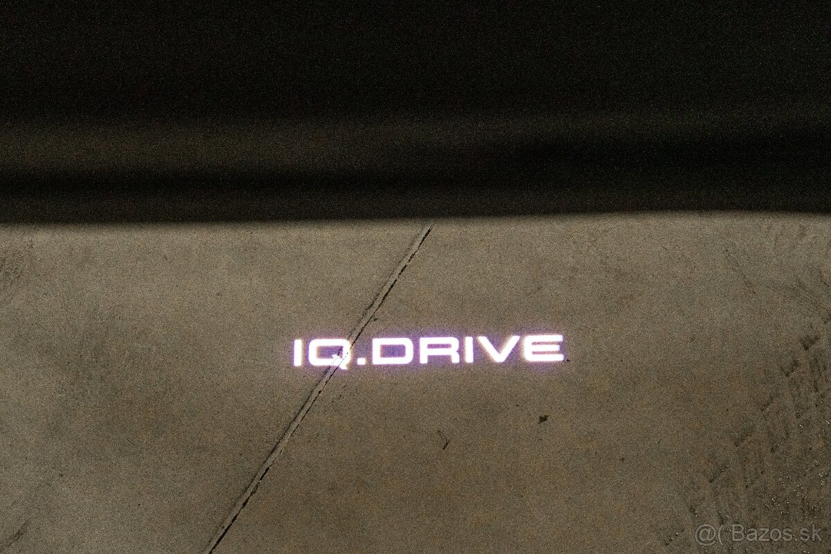 Volkswagen Touran 2020, 7-miest, 2.0TDi - AT7, odpočet DPH - 17