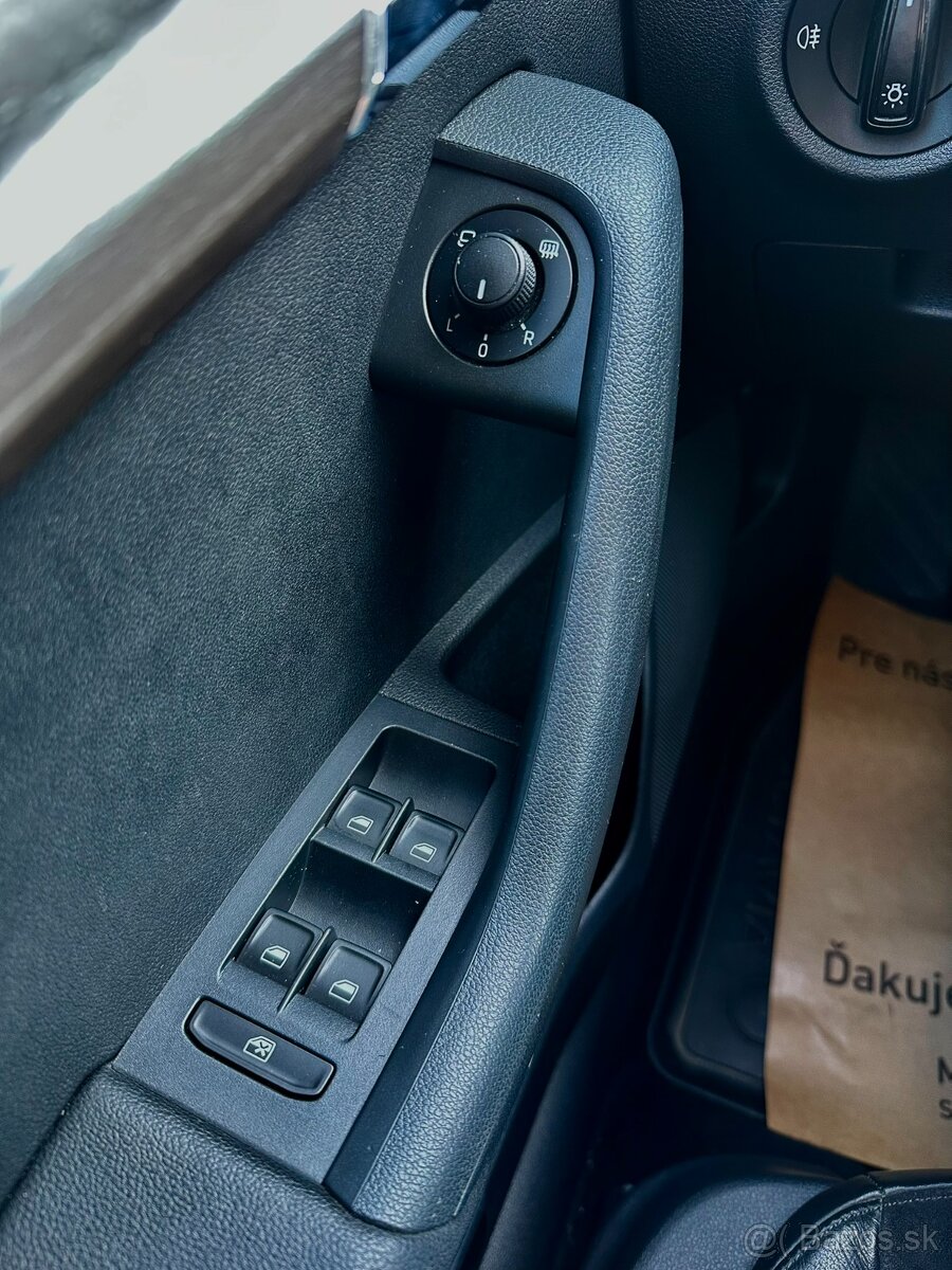 Škoda Octavia Combi SCOUT2.0 TDI DSG 4x4 - 17