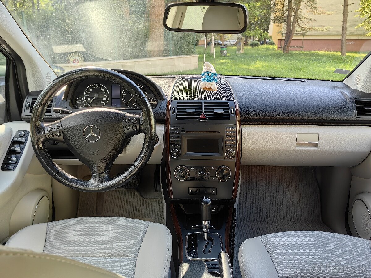 Mercedes benz A200 CDi - 17