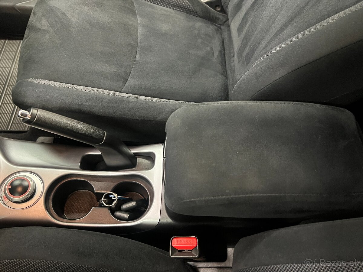 Mitsubishi Outlander 2.2 DI-D Intense plus - 17