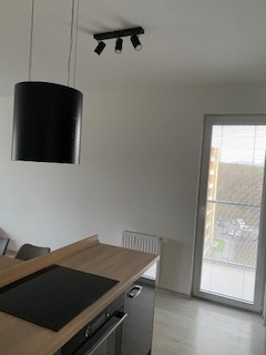 Prenajmem 2-izbový byt s parkovaním na Halalovke - 17