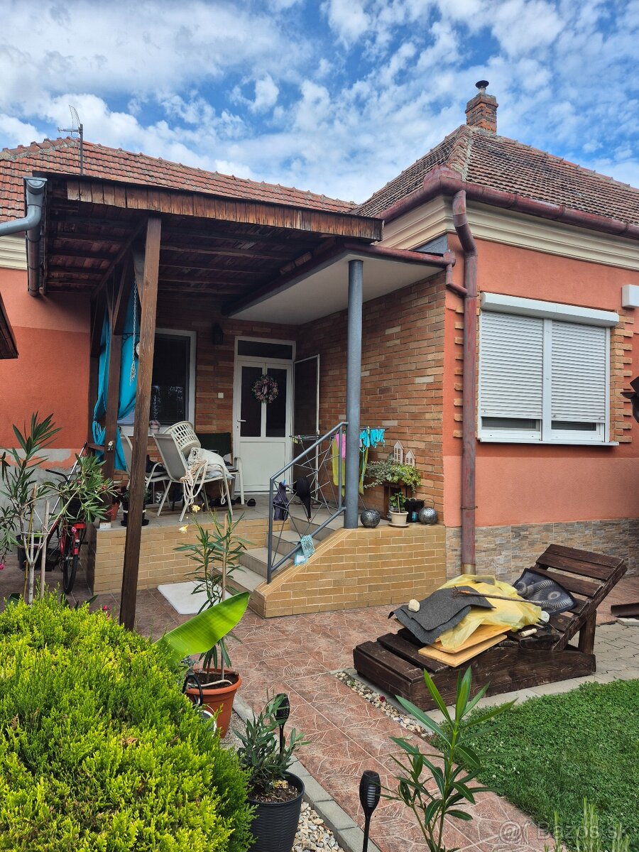 Rodinný dom na predaj v obci Dvory nad Žitavou. - 17