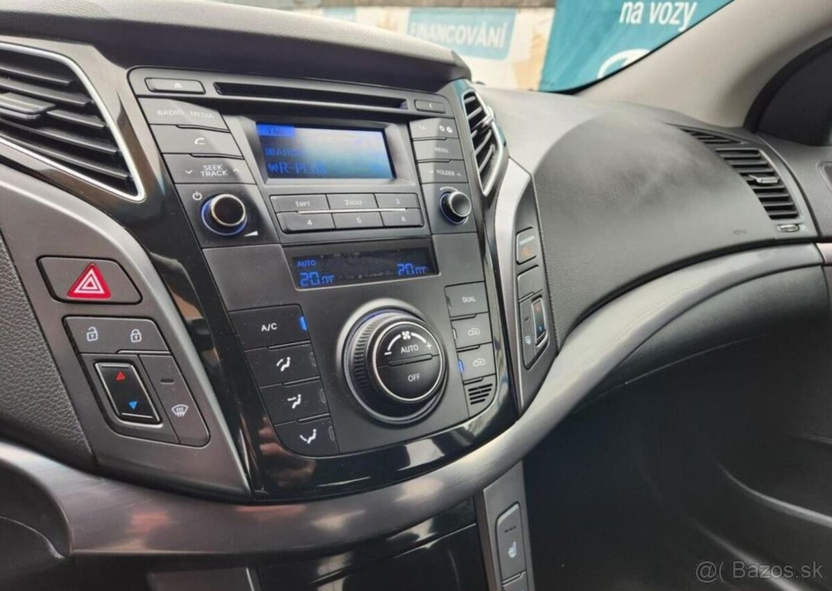 Hyundai i40 1.7-NOVÁ SPOJKA-AUT.KLIMA - 17