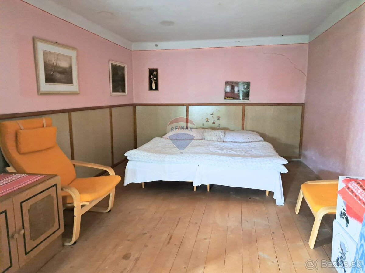 Na predaj dom s veľkým ovocným sadom v obci Uhorské - 17