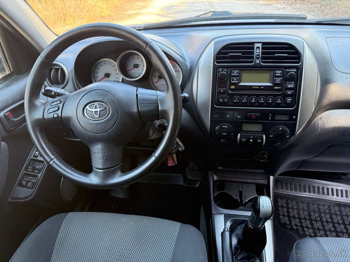 Toyota Rav4 2.0 D4D 4x4 - 17