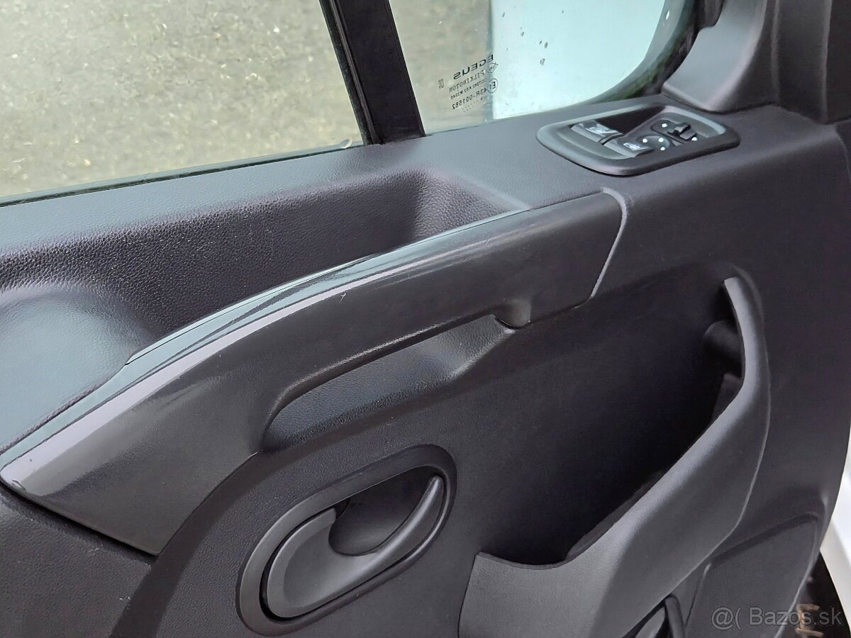 Opel Movano 2.3 CDTi - 17