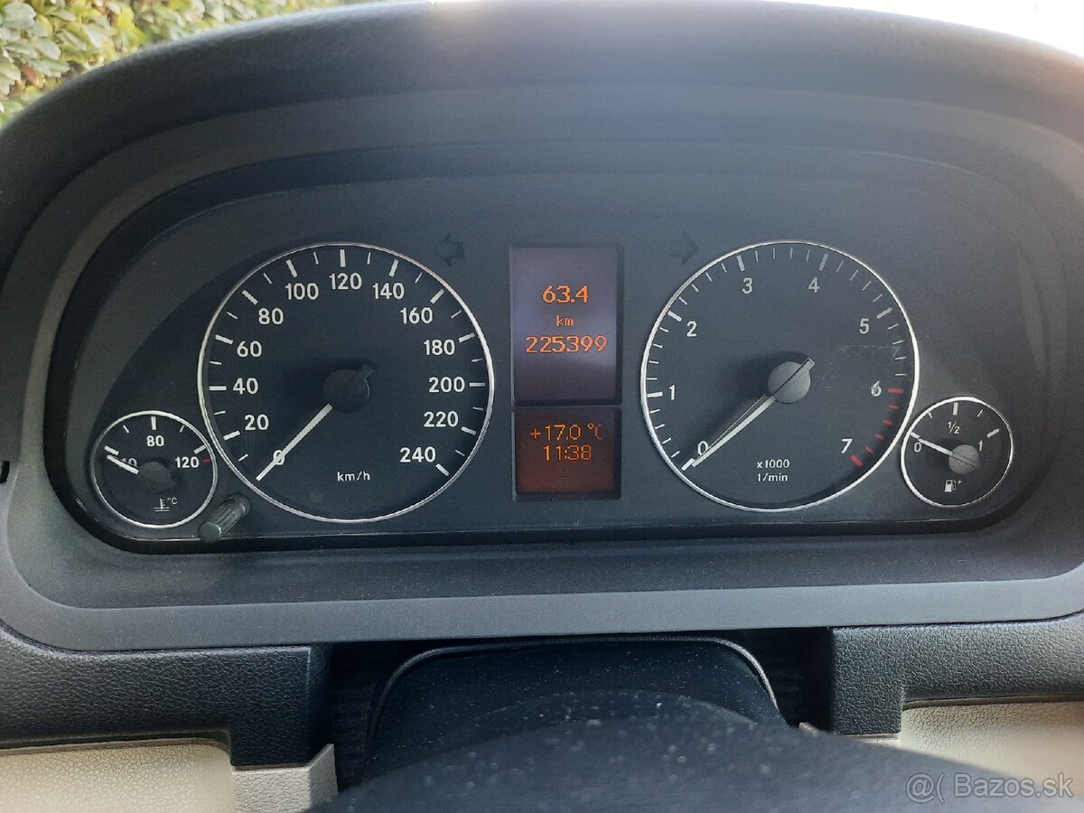 Mercedes Benz A trieda ELEGANCE ✅️TOP STAV. - 17