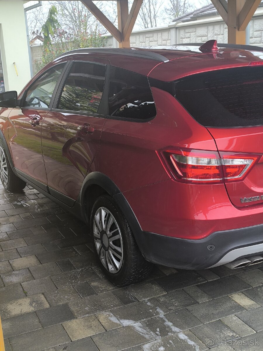 Predam Lada Vesta SW Cross 1.6 - 17