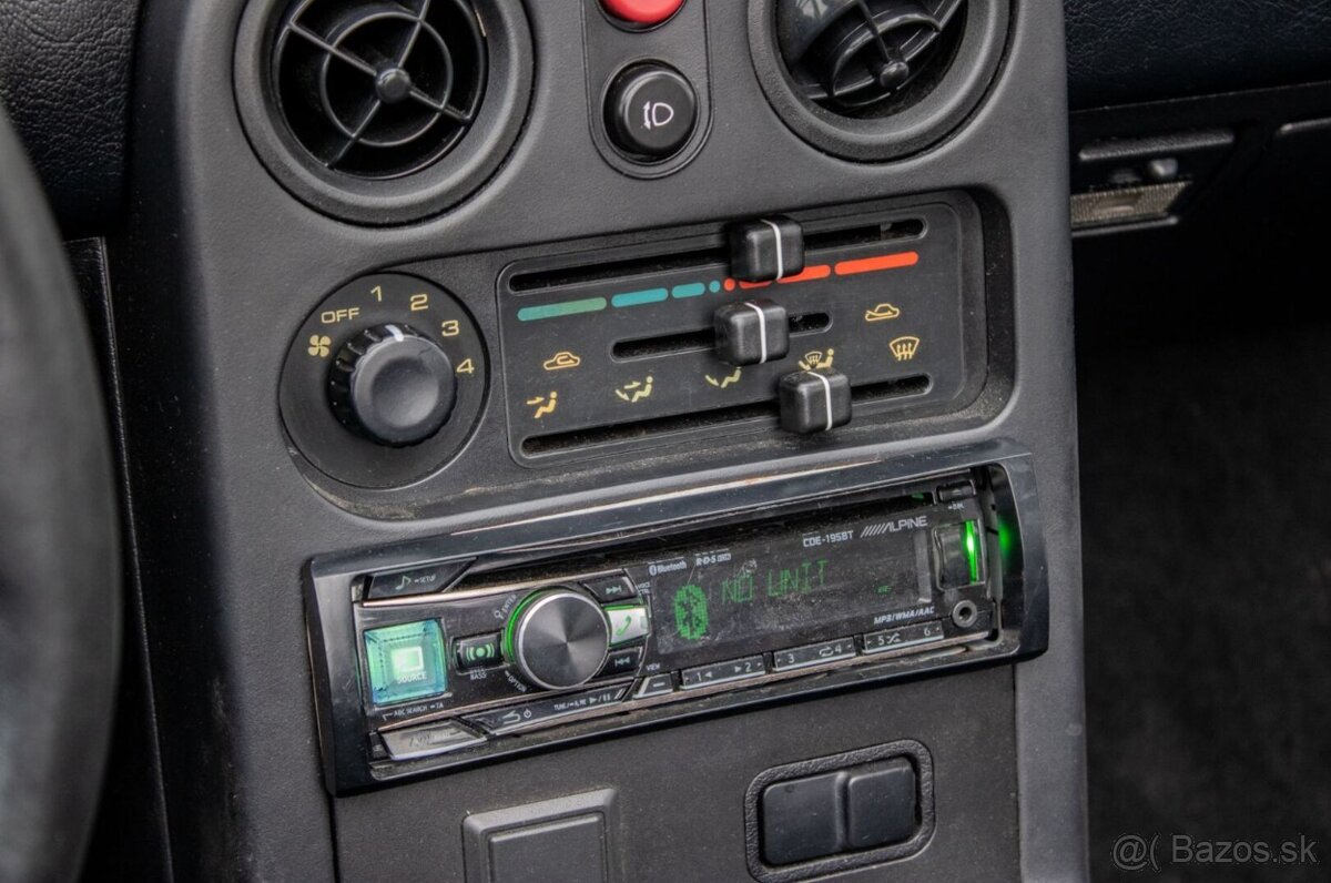 Mazda MX-5 Miata 1,8 benzín - 17