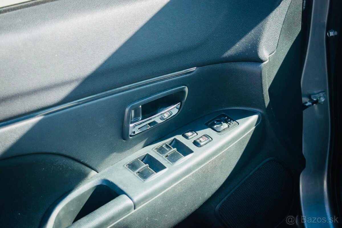 Mitsubishi ASX 1.6 MIVEC Inform - 17