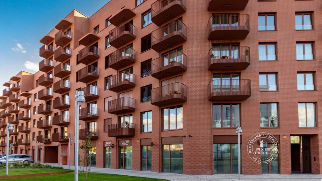 AXIS REAL | NOVÝ krásny 2i byt, ZWIRN, 2x balkón, parkovanie - 17