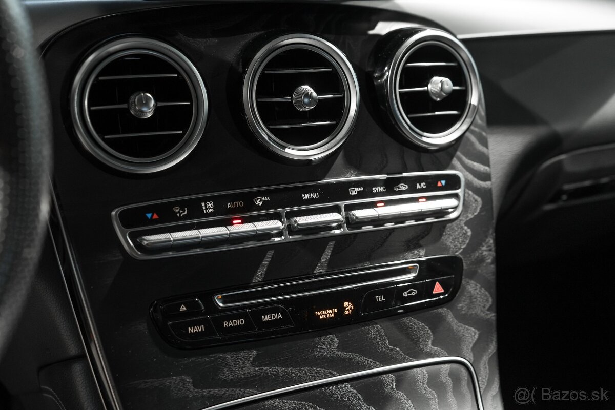 Mercedes-Benz GLC SUV 220d 4MATIC A/T - 17