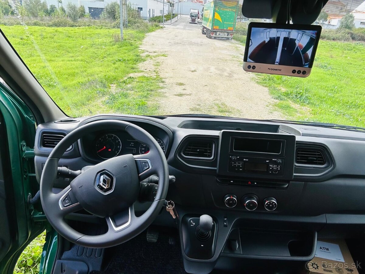 Prepravník koní Renault Master 5-miestny ATM / Automat NOVE - 17