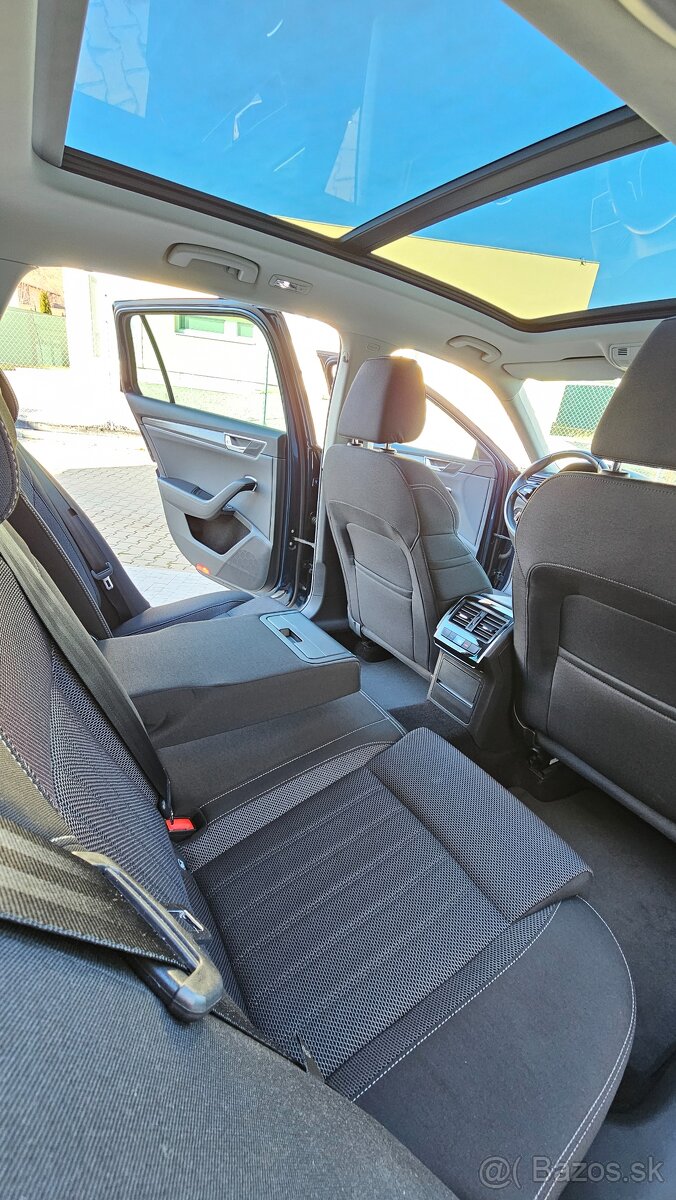 Škoda Superb Combi, 2.0 TDi, 110 kW, 2022, Webasto, Panorama - 17