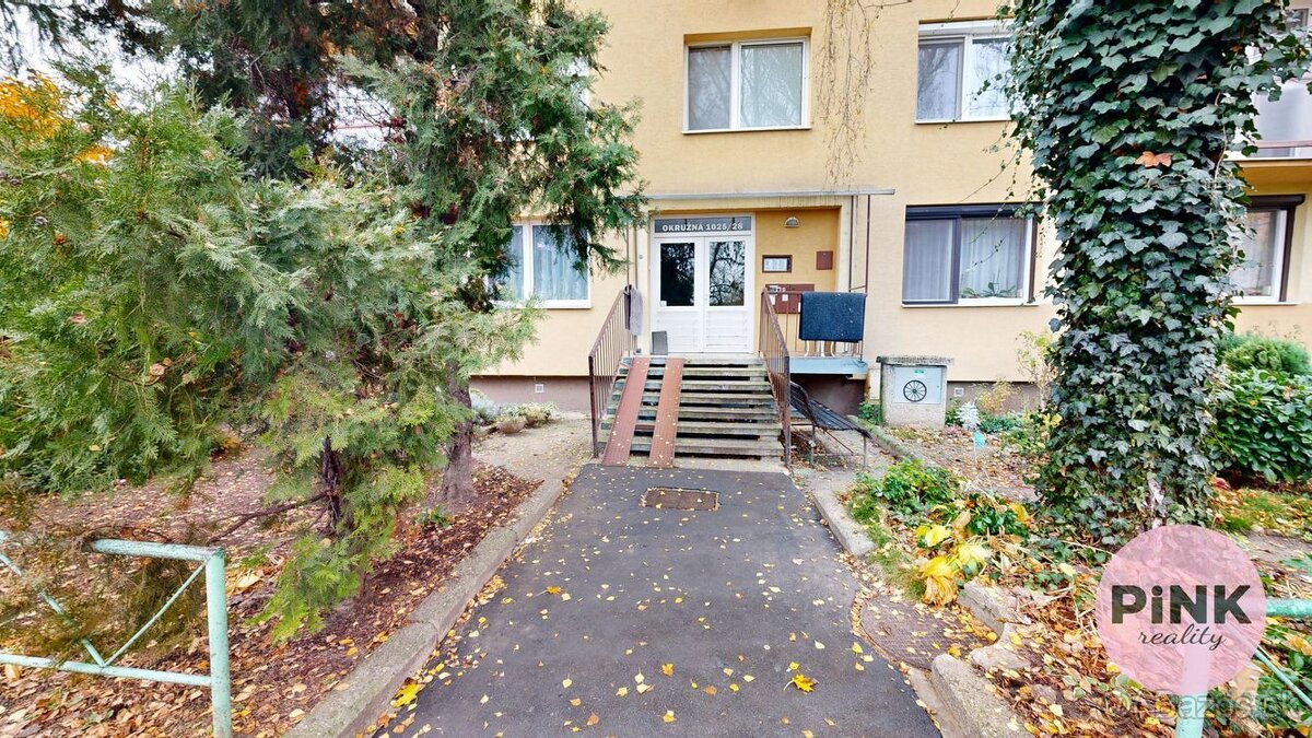 PINK Reality na prenájom priestranný 2-izbový byt na Okružne - 17