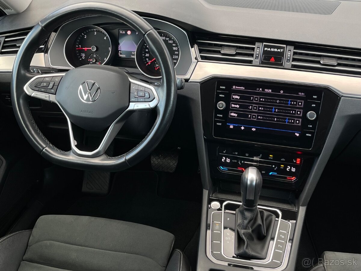 Volkswagen Passat Variant 2.0 TDI Elegance DSG - 17