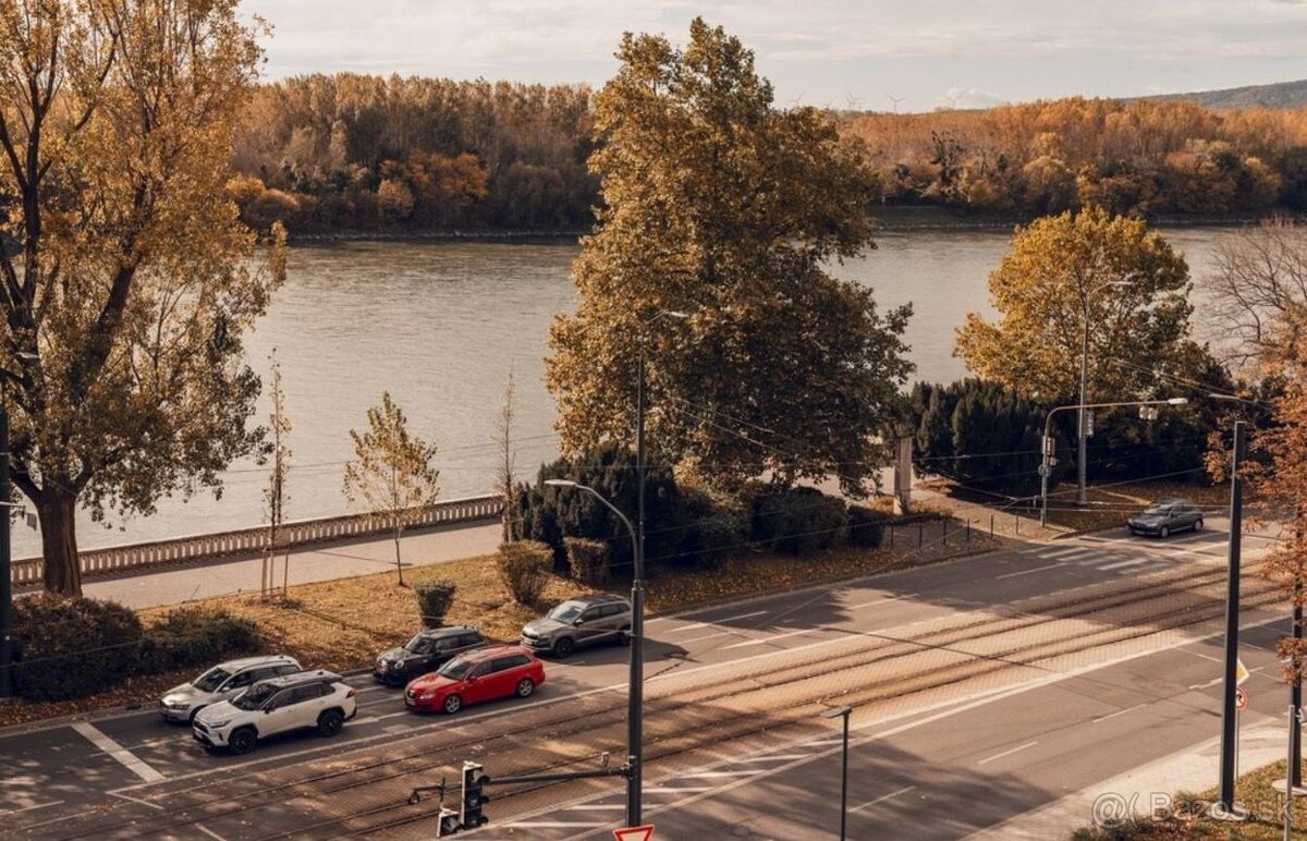 1,5 izbový byt komplex Vydrica , ul.Žižkova, Bratislava I TO - 17