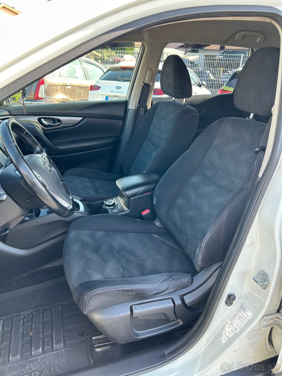 Nissan X-Trail 2.0 dCi Tekna Xtronic 4x4 - 17