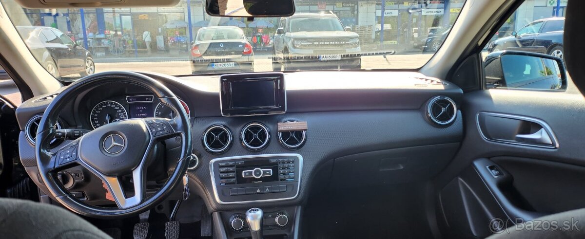 MERCEDES-A HATCHBACK - 17