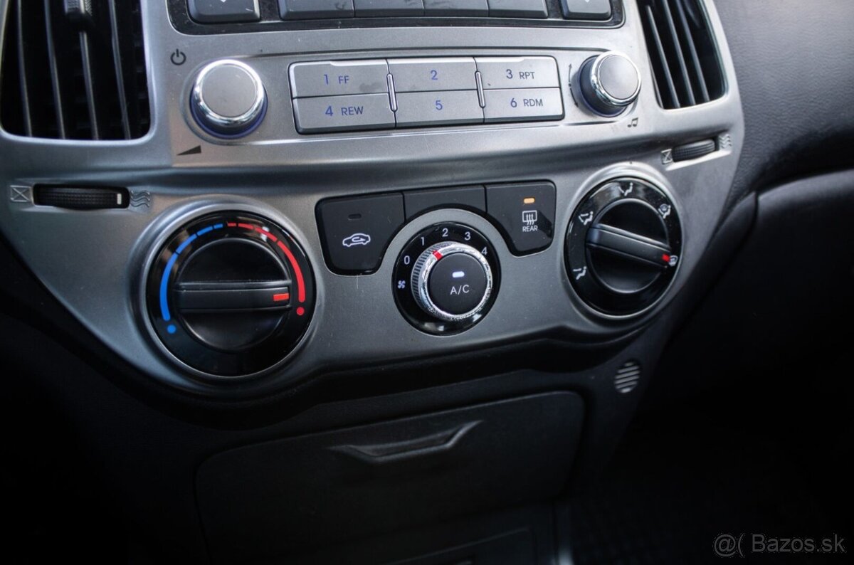 Hyundai i20 1.25, 62.5kW (2013) - 17