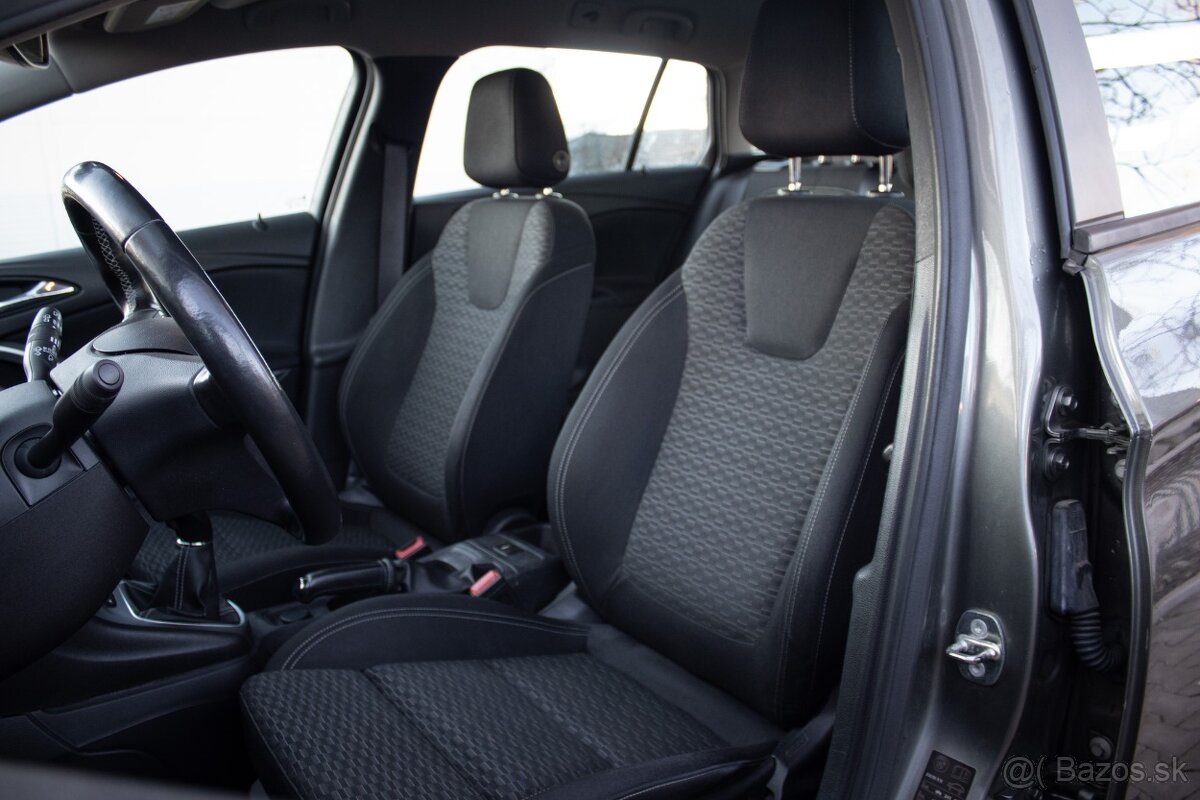 Opel Astra Sport Tourer ST 1.6 CDTI 110k - 17