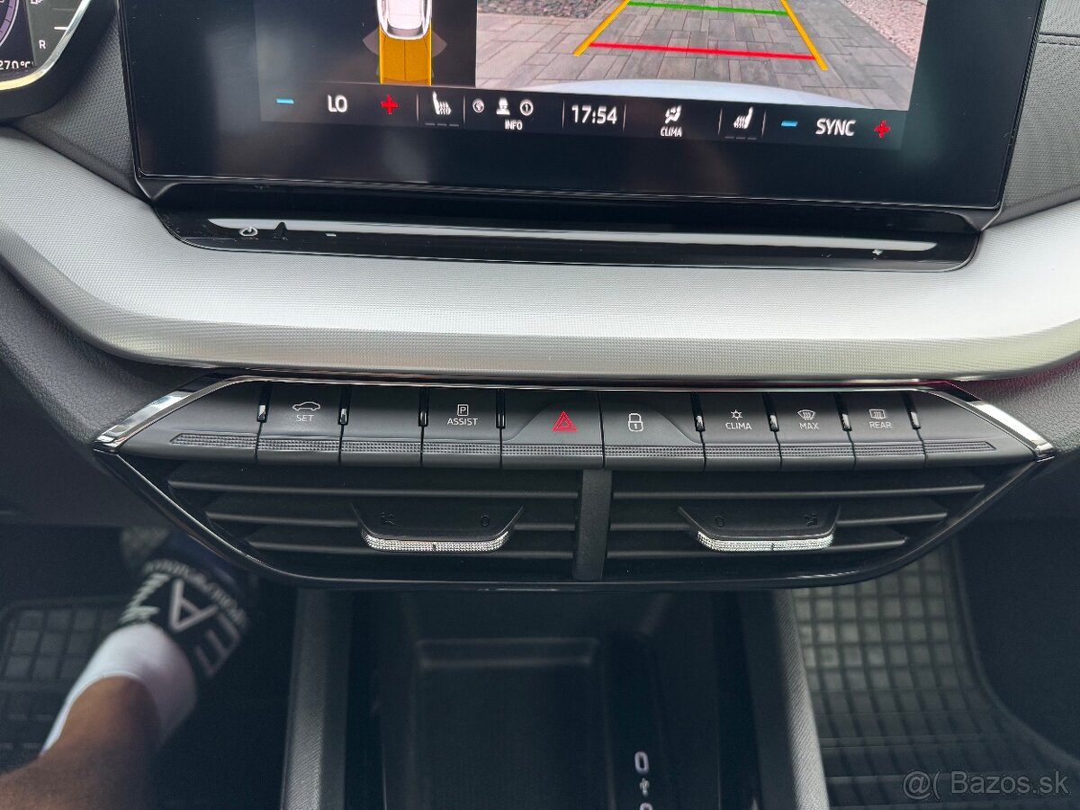 ŠKODA OCTAVIA 4 STYLE 2.0 TDI 110KW DSG A7 - 17