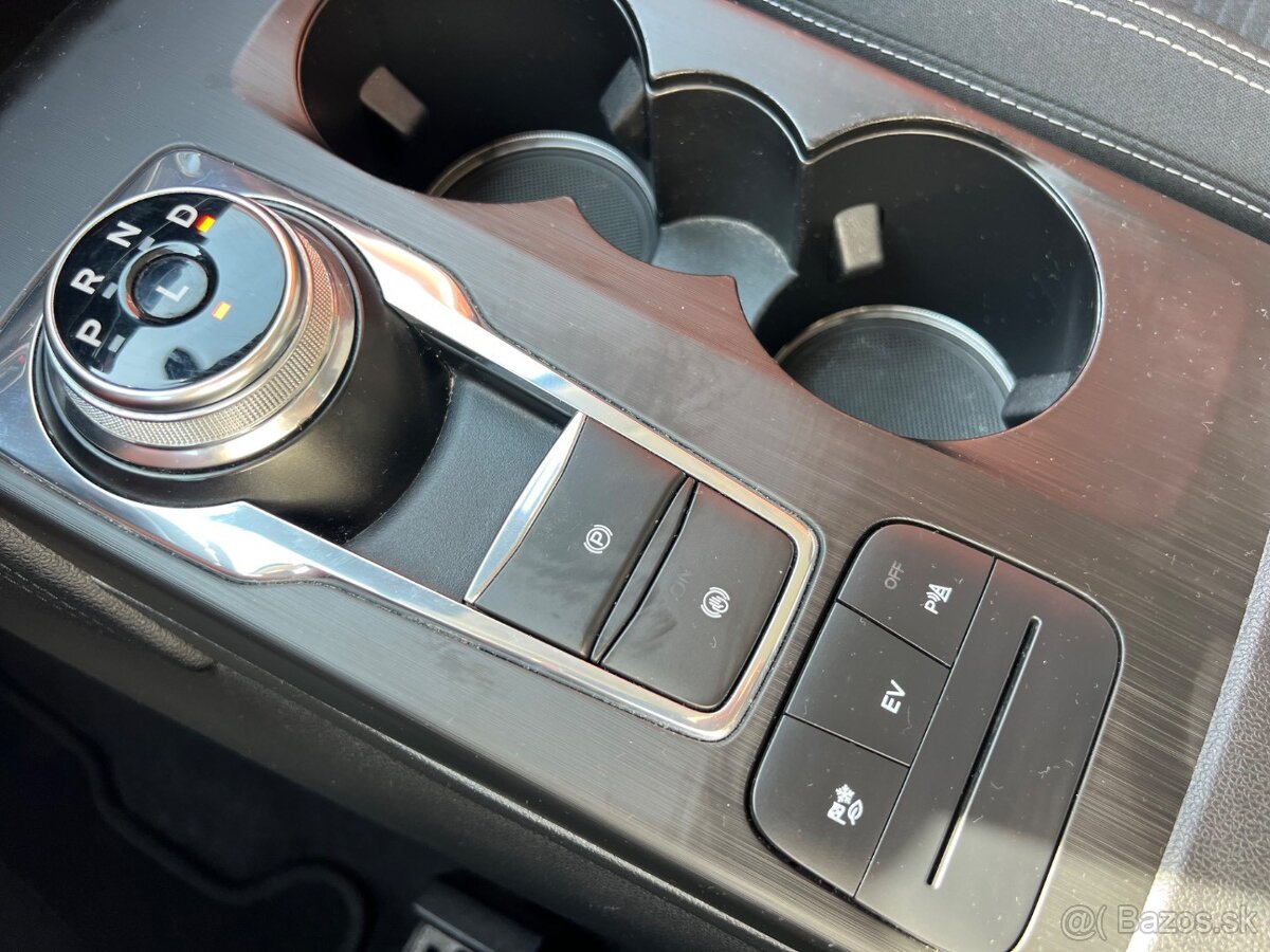 Ford Kuga 2.5 Duratec PHEV 225k Titanium CVT - 17