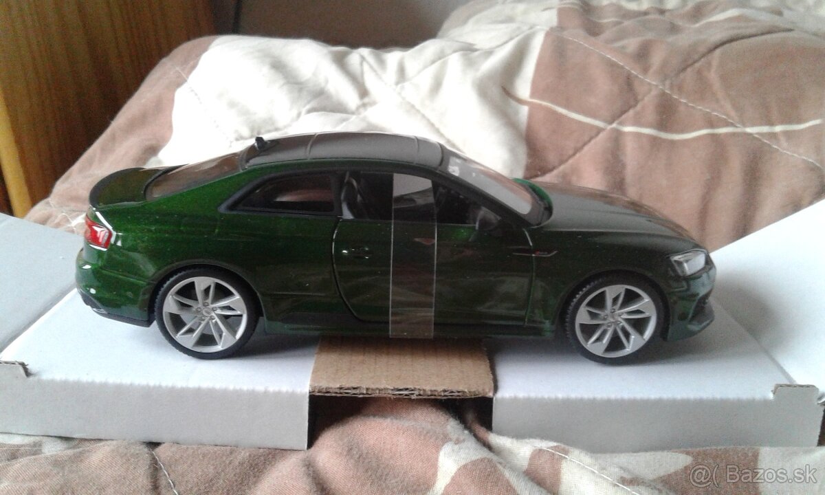 Modely áut v mierke 1/24 - 17