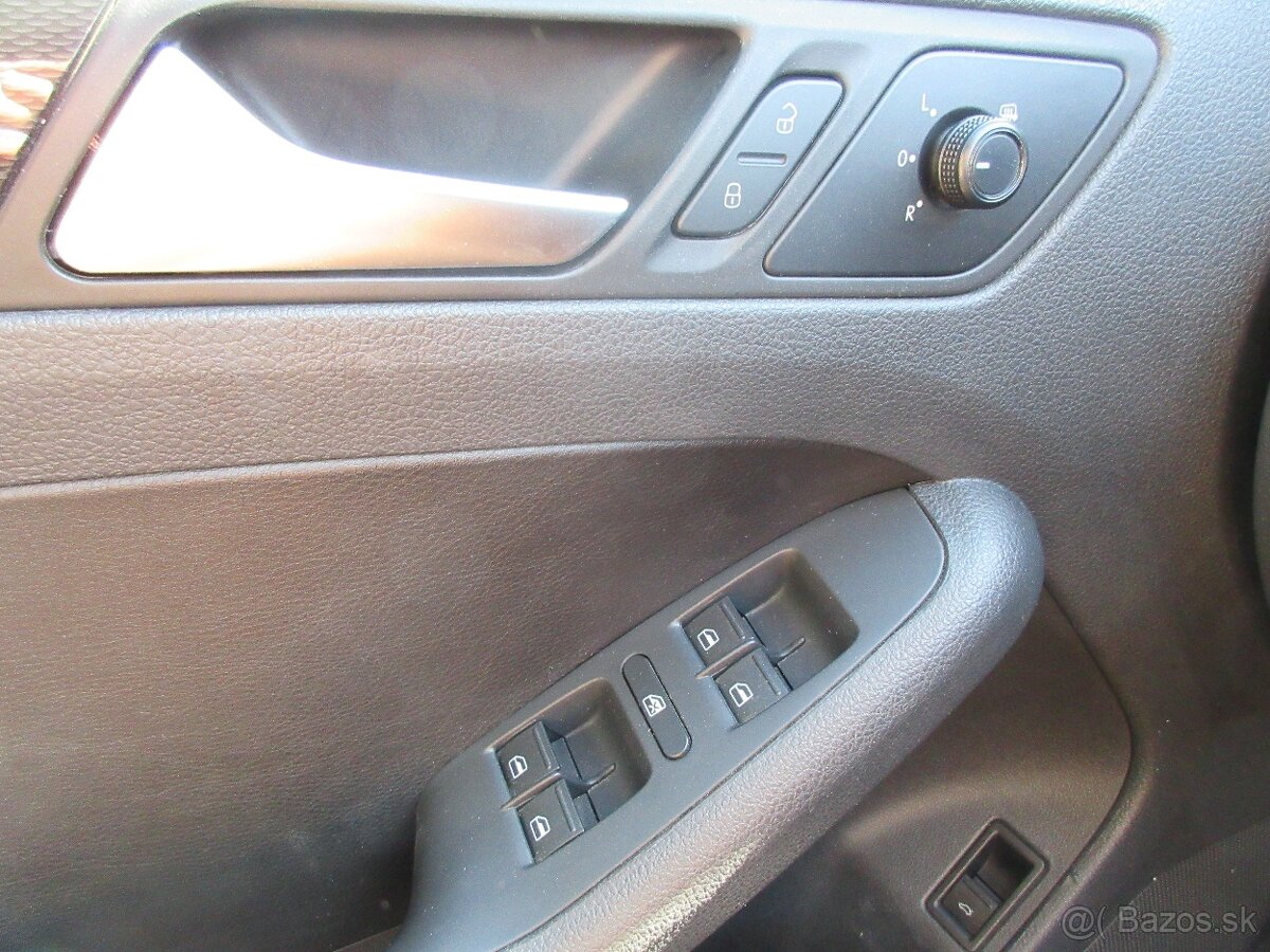 Volkswagen Jetta 2.0 TDI 150k Business Highline - 17