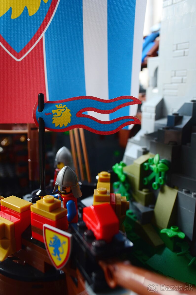 Predám Vlajky a Plášte pre lego castle - 17